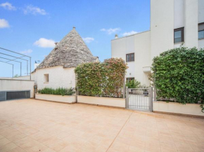 Cozy Cottage in Alberobello with Private Garden